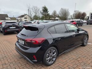 Ford Focus 1.0L ECO St-line 125PS MAN 4DR - Image 3