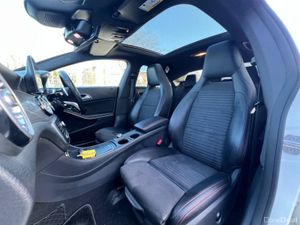 Mercedes-Benz CLA CLA180 AMG-LINE 1.6 AUTO // OPEN - Image 2