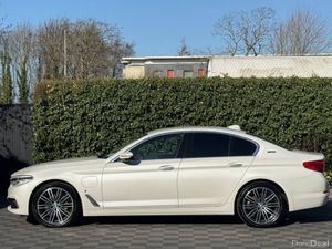 BMW 5-Series 530e LUXURY-LINE 2.0 HYBRID // 4 HEAT - Image 3