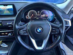 BMW 5-Series 530e LUXURY-LINE 2.0 HYBRID // 4 HEAT - Image 4