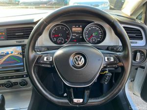 Volkswagen Golf R-LINE PACK 1.2 TSI // SERVICE HIS - Image 4