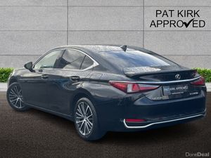 Lexus ES Saloon - Image 3