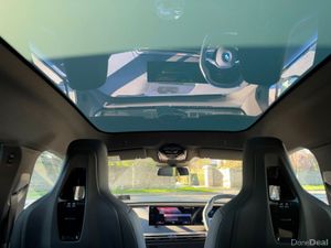 BMW iX XDRIVE40 M-SPORT SUNROOF - Image 3