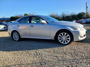 Lexus IS 2009 in mint condition tax & nct - Image 2