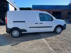 Electric Renault Kangoo 2020 like new  condition - Image 2