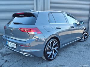 Volkswagen Golf STYLE AUTO 1.5 TSI MHEV 150HP - Image 4