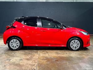 Toyota Yaris 1.5 - Image 3