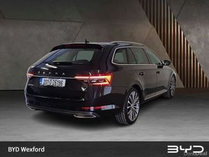 Skoda Superb L&K 1.4TSI 218HP PHEV (TOP SPEC) - Image 4