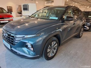 Hyundai Tucson EXECUTIVE HYBRID ** ONLY 10k KMS ** - Image 3