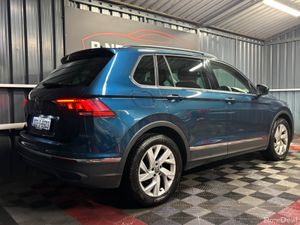 2022 222 Volkswagen Tiguan 2.0 TDI 122HP Life - Image 3