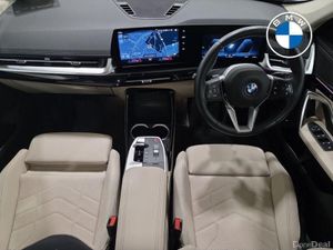 BMW iX1 xDrive30 xLine - Image 4