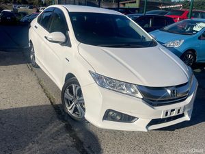 2015 Honda Grace Hybrid Automatic - Image 2