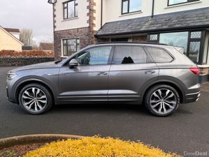 Huge Spec 191 Volkswagen Touareg R-Line! 286HP! - Image 4