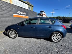 Opel Astra SC 1.4 I 100PS 5DR - Image 4