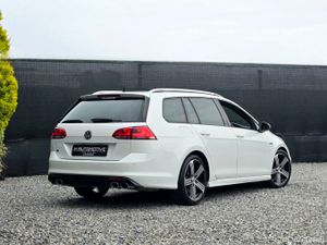 2015 VOLKSWAGEN GOLF R WAGON 4-MOTION - Image 2