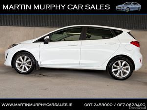 Ford Fiesta 1.1 PETROL 70BHP ZETEC * LOW KMS * - Image 3