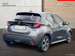 Toyota Yaris Yaris Hybrid 115 L-SPORT - Image 2