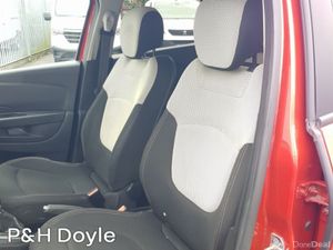 Renault Captur ICONIC AUTOMATIC - Image 4