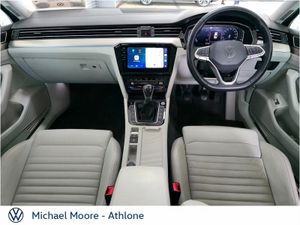 Volkswagen Passat 2.0 TDI 150BHP R-Line - Image 2