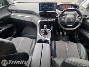 Peugeot 5008 ** 3 ISOFIX SEATS IN MIDDLE ROW ** ON - Image 2