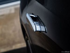 Mercedes-Benz E-Class E 220 D AMG LINE - Image 3