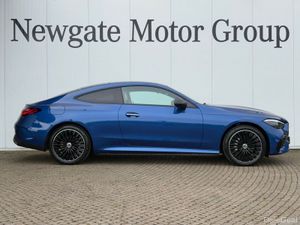 Mercedes-Benz CLE 300e AMG Line with Night Pack an - Image 4