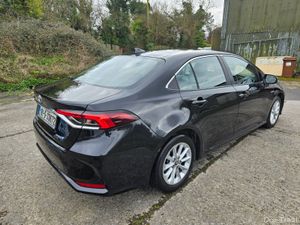 Toyota Corolla 2019 1.8 hybrid only 81klm - Image 4