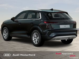 Audi Q3 SB E-HYBRID 270 HP S-T SE - Image 2