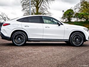 Mercedes-Benz GLC 300de AMG Coupe Night Pack 328bh - Image 4