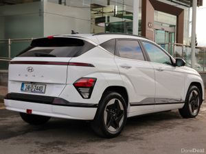 Hyundai KONA Kona EV Platinum 65KWH - Image 4