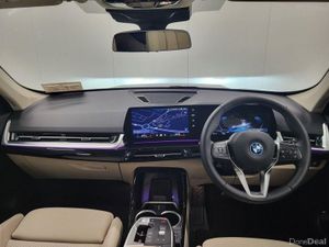 BMW iX1 eDrive20 Sport - Image 4