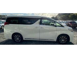 Toyota Alphard Executive Lounge 2.5 Petrol Hybrid - Image 4