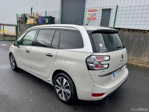 Citroen C4 2017 Picasso Flair model top spec - Image 4