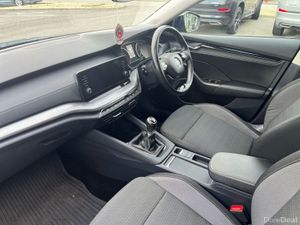 Skoda Octavia OCTAVIA AMB 2.0TDI 115HP - Image 3
