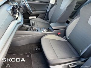 Skoda Octavia AMBITION 2.0 TDI 115HP - Image 4