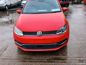 Volkswagen Polo 2015 - Image 2