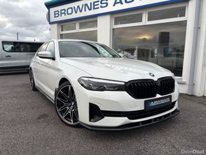 2022 BMW 520D G30 Automatic - Image 4
