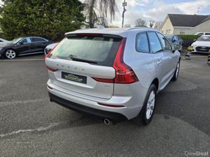 Volvo XC60 Momentum - Image 4