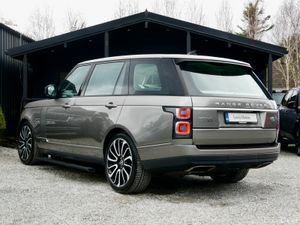 2020 Range Rover Vogue LWB P400e LOW MILES - Image 4
