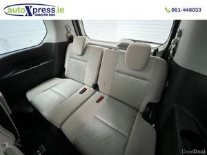 Nissan Serena 7 SEAT, E-POWER HIGHWAY STAR V REVER - Image 4
