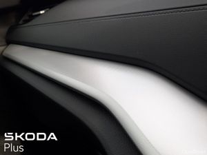 Skoda Octavia **REVERSING CAMERA**SELECTION 2.0TDI - Image 3