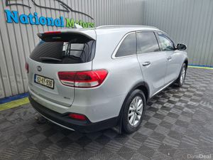 2015 Kia Sorento 2.2D Platinum AWD (7 seats) - Image 4