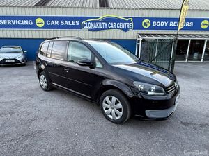 Low Mileage Volkswagen Touran 1.4 Petrol Automatic - Image 4