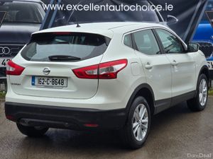 Nissan Qashqai 2016 1.2p Pearl White IMMACULATE! - Image 4