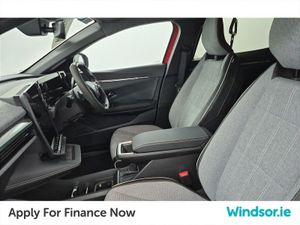 Renault Megane E-Tech TECHNO 60 Kwh - Image 4