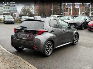 Toyota Yaris 1.0 LUNA SPORT - Image 2