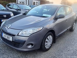 Renault Megane 2011 - Image 2