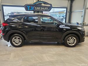 17 HYUNDAI TUCSON 1.7 DIESEL COMFORT EDITION - Image 3