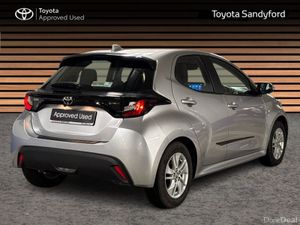 Toyota Yaris HYBRID LUNA // REAR CAMERA // TOYOTA - Image 2