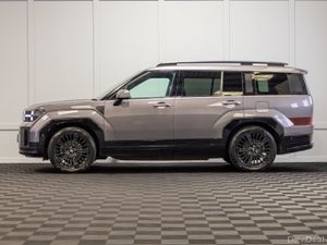 242 Hyundai Santa Fe Premium Calligraphy 7 Seater - Image 3